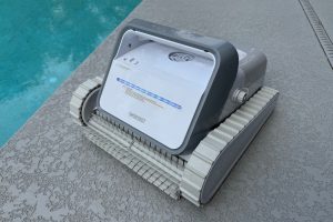 Smorobot Tank C1 robotic pool cleaner overview: Quick of greatness