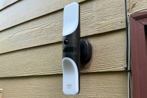 Eufy Wired Wall Light Cam S100 review: Barely, but no longer remarkable