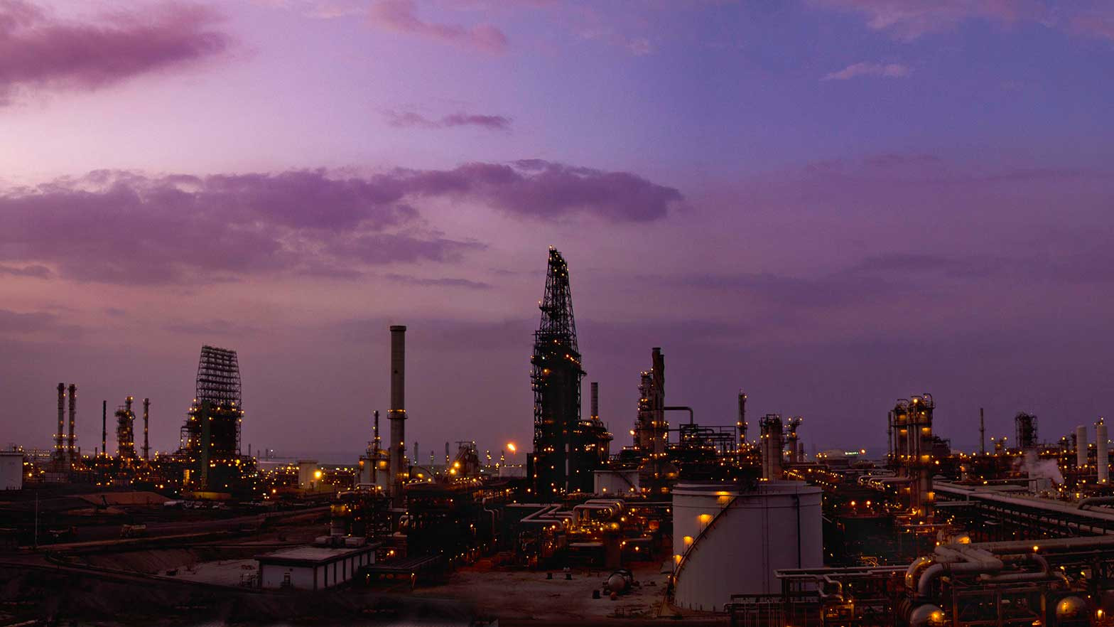 US issue gadgets date for Chevron to grind oil exports from Venezuela to a conclude