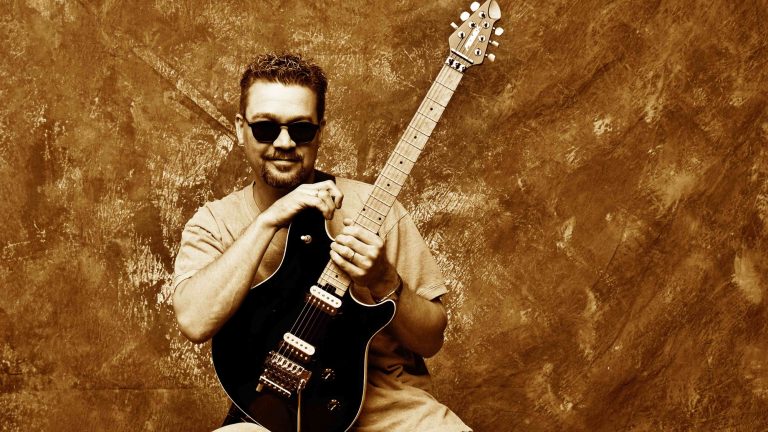 “It have to had been a expansive shock when minute Peavey in Mississippi bought the most bright guitar hero accessible. But Ed appropriate appreciated the usual of craftsmanship”: The fable of Peavey and its technology-defining Van Halen collaboration