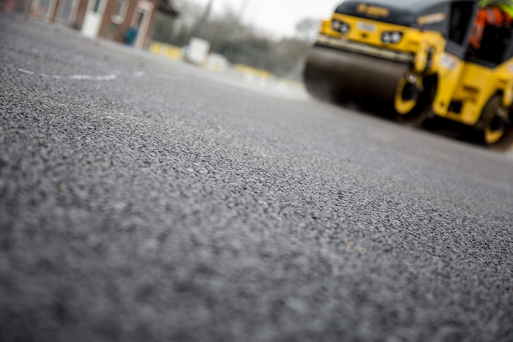Heavy materials sales silent in decline