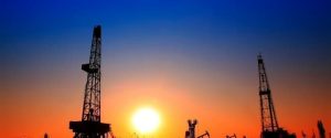 U.S. Shale Output Nearing Height as Oil Costs Stagnate