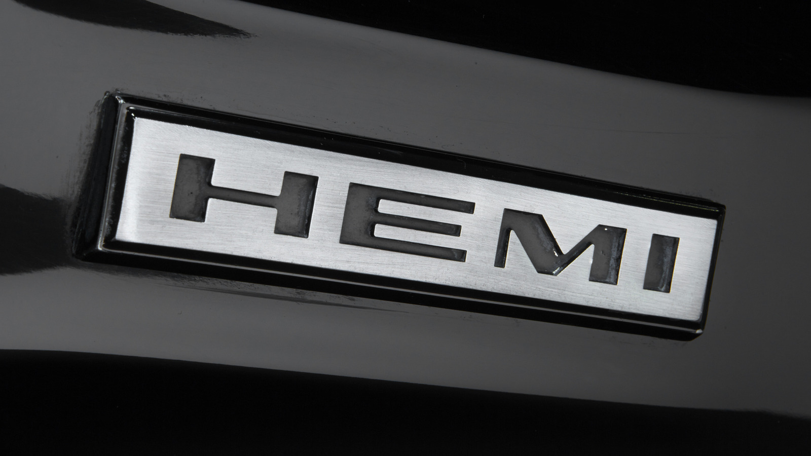 Did Chrysler Ever Tag A V6 Hemi Engine?