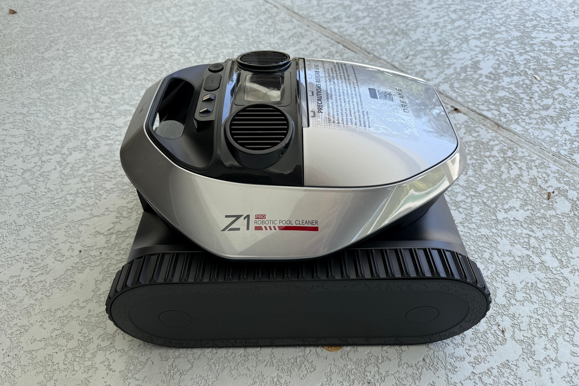 Dreame Z1 Professional pool robotic review: Rocky open however a chuffed ending