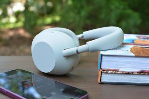 Uncover a free $30 Amazon present card in case you aquire the fresh Sony WH-1000XM6 headphones