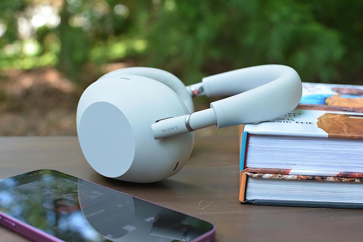 Uncover a free $30 Amazon present card in case you aquire the fresh Sony WH-1000XM6 headphones