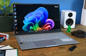 Shopping for a laptop laptop for varsity? Heart of attention on these 6 necessary facets
