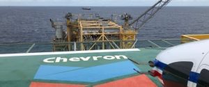 U.S. Oil Majors Slice Jobs Without reference to Trump’s Fossil Fuel Push