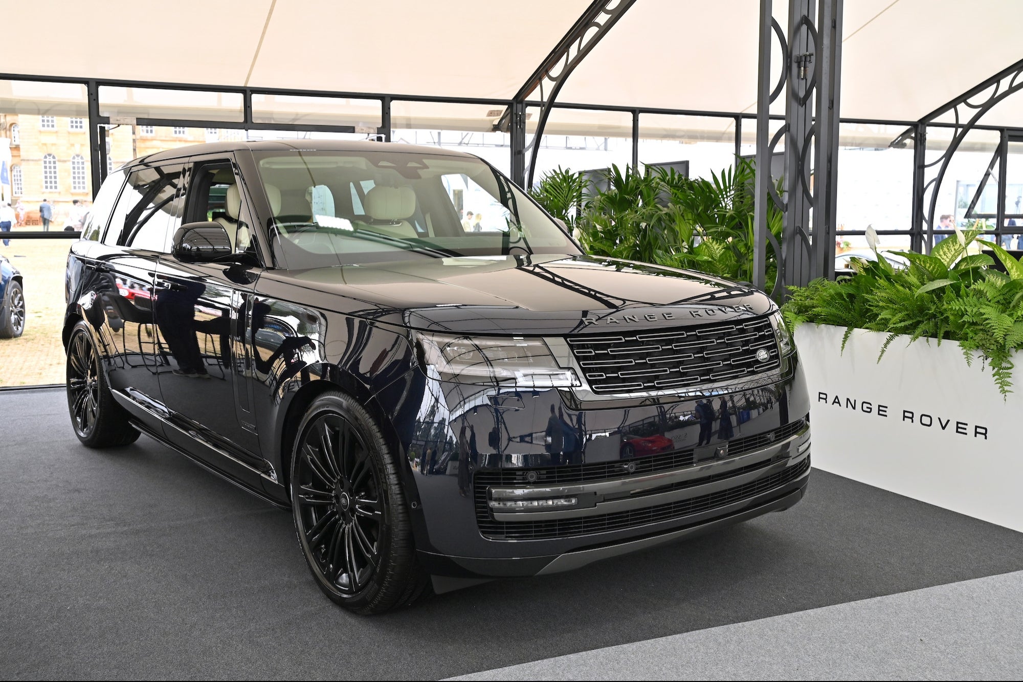 Jaguar Land Rover Shuts Down Production After Cyberattack, Costing the Company Bigger than a Billion So Far