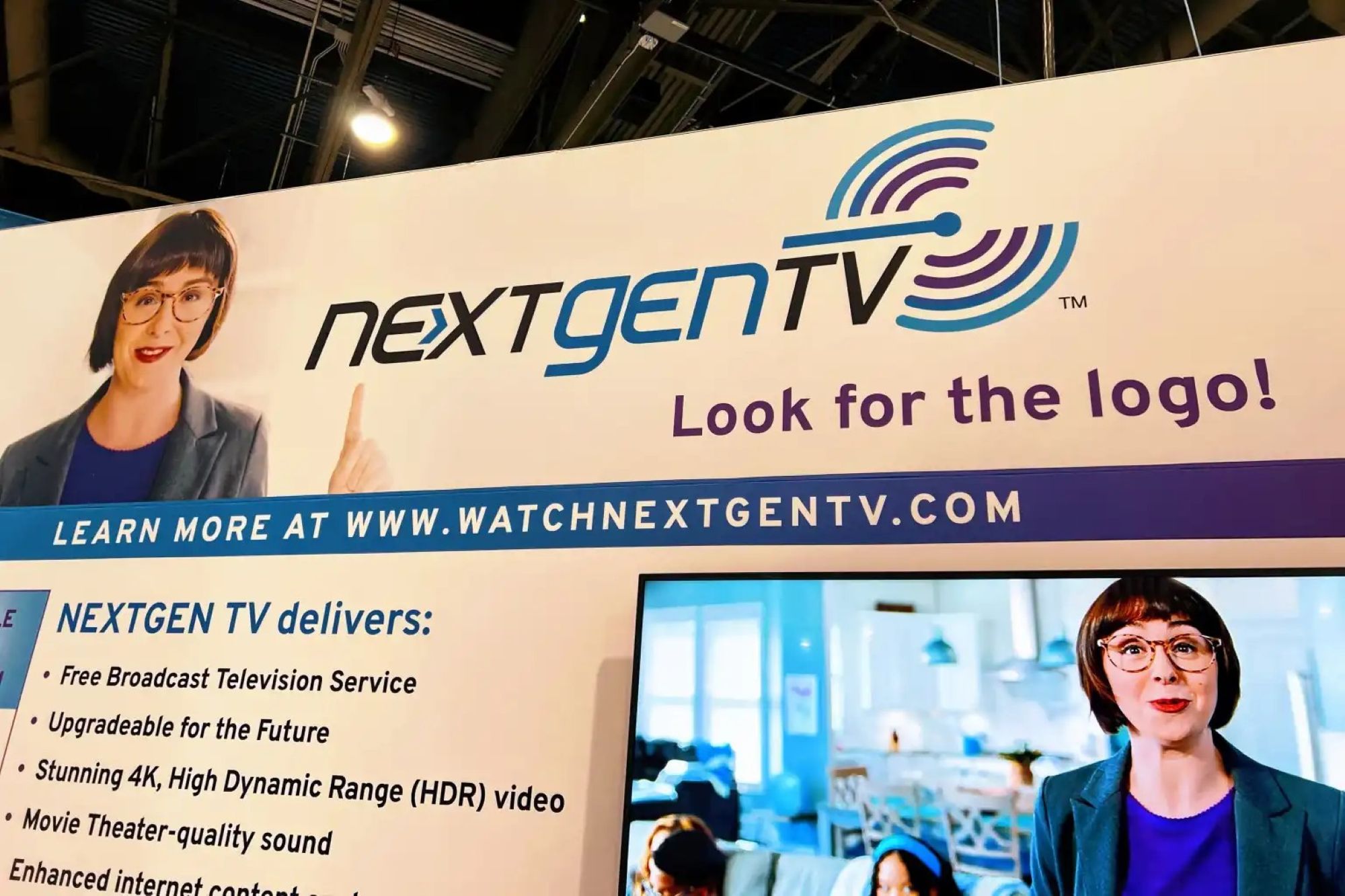 Broadcasters bungled free antenna TV. Now they want a bailout?