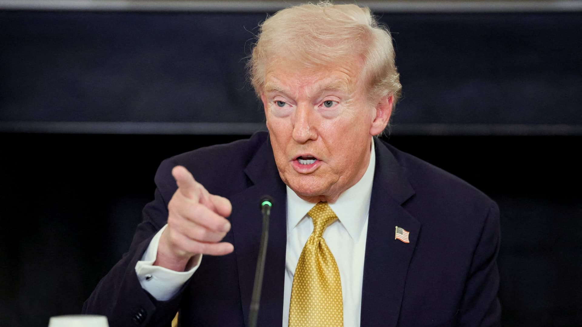 Trump cuts tariffs on items esteem espresso, bananas and crimson meat in expose to slash shopper costs