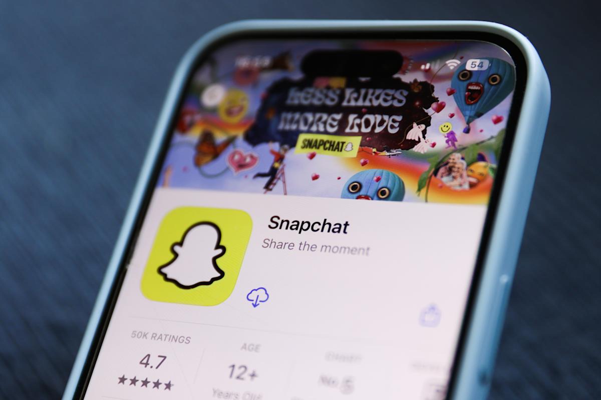 Snap and Perplexity signal $400 million deal to place AI search true away in Snapchat