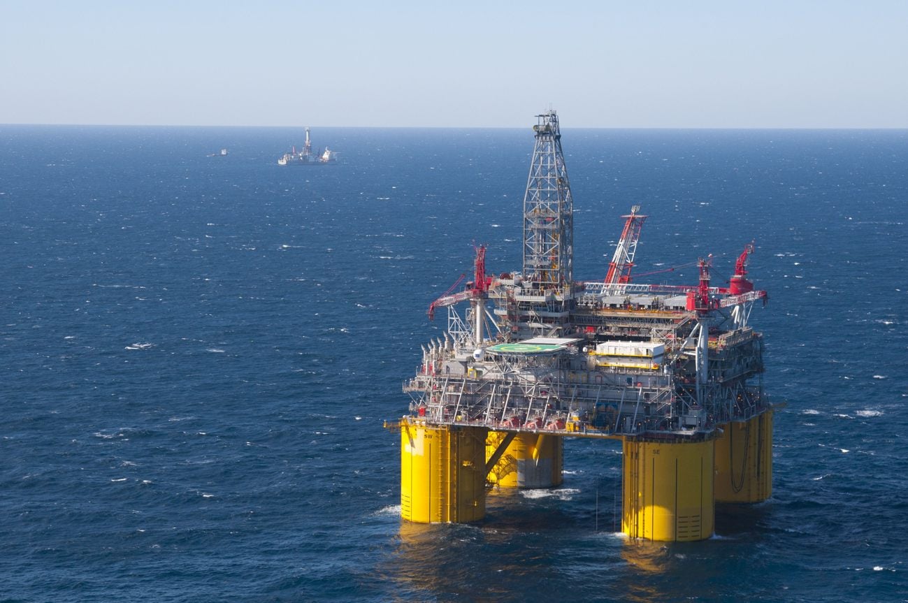 First oil & gas well in US Gulf now online, 2nd tell to note suit quickly