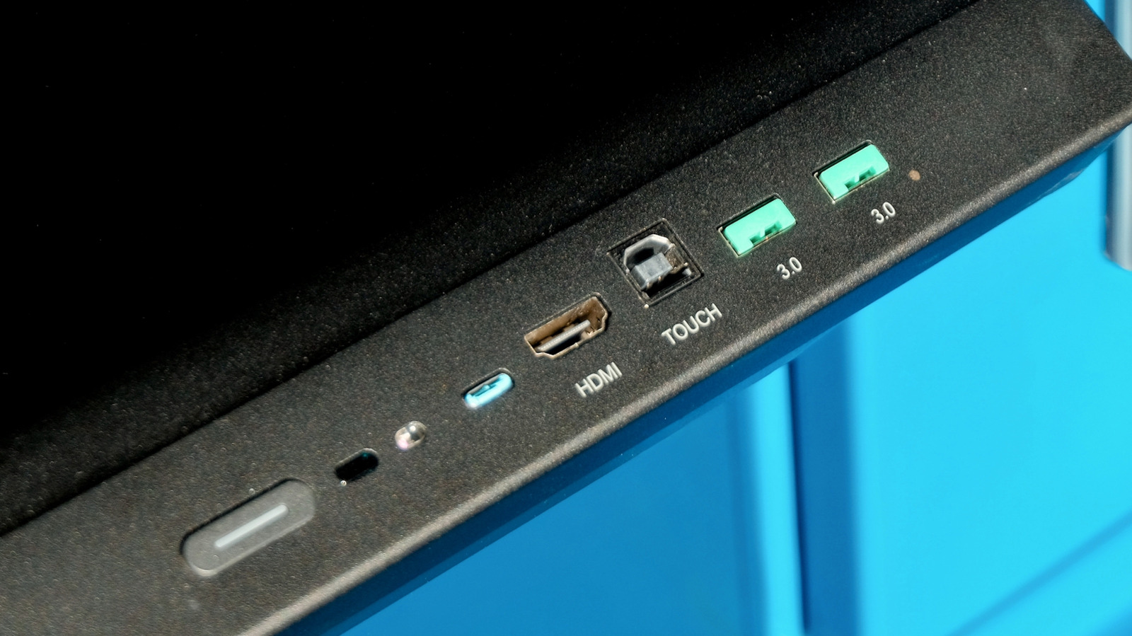 3 Clever Uses For Your Video display’s USB Ports