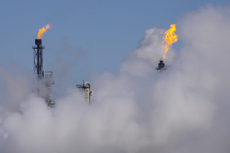 Oil, Gasoline and Petrochemical Facilities in Texas Emitted 1.6 Million Kilos of Regulated Air pollution At some stage in Final Week’s Cold Weather